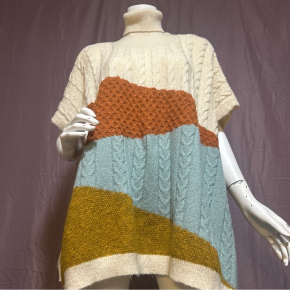 Anamá Turtleneck Colorblock Mixed-Knit Poncho Sweater Ivory Size L - Picture 2 of 12